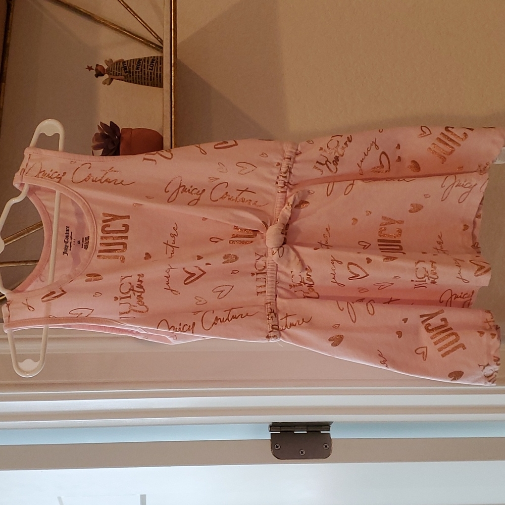 Juicy size 6 dress